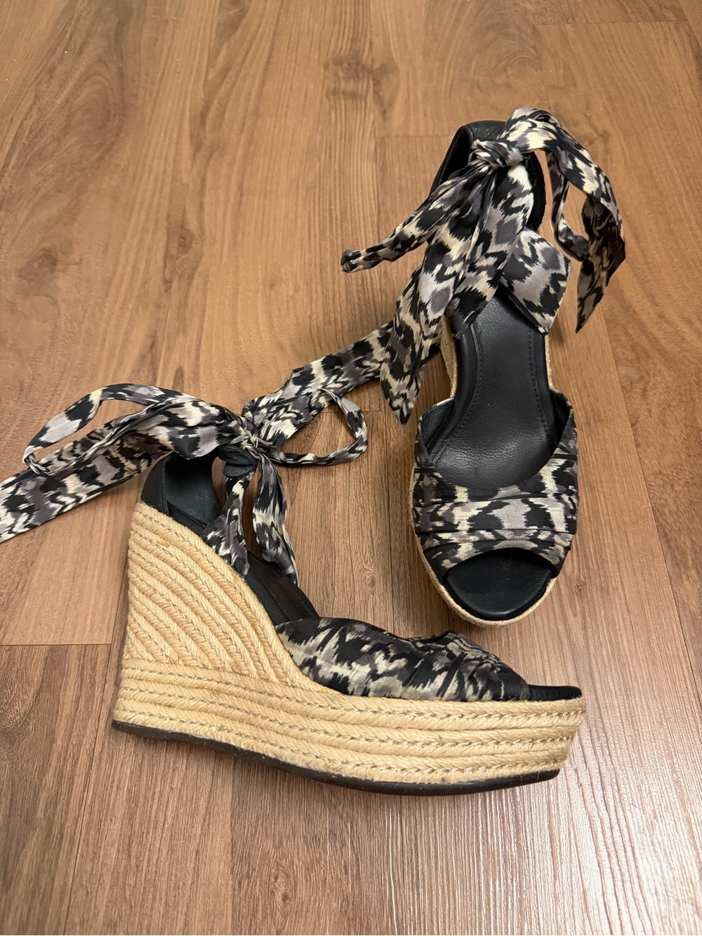 UGG Lucianna Ankle Tie Ribbon Espadrille Wedge Sandals in Black and White